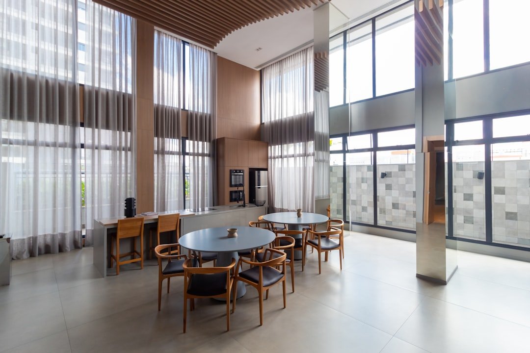 Cloud Architect Salary in São Paulo 2026: Complete Breakdown by Experience - comprehensive 2026 data and analysis