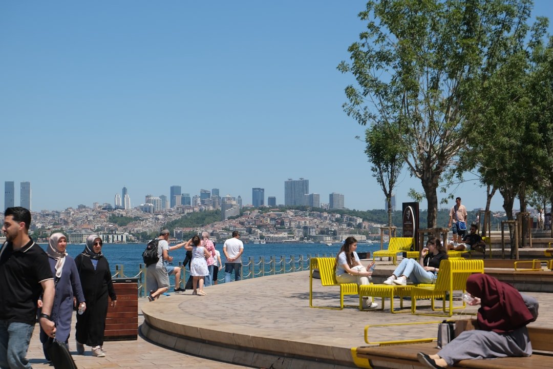 Cloud Engineer salary in Istanbul - Photo by Anil Baki Durmus on Unsplash