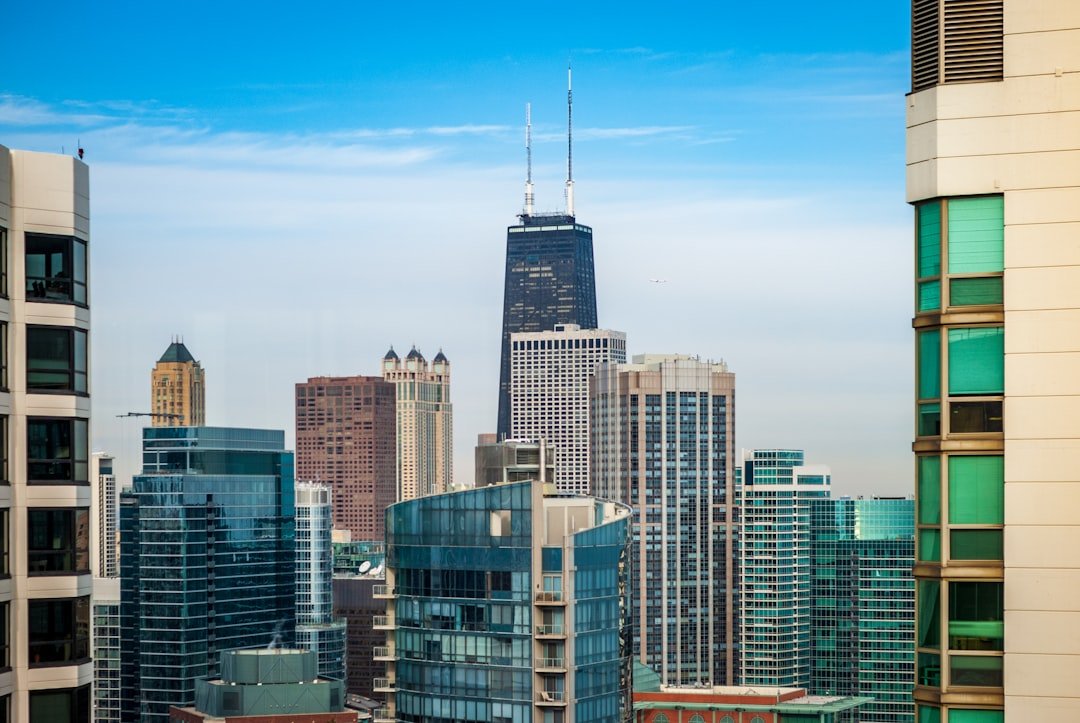 Frontend Engineer Salary in Chicago 2026: Complete Breakdown by Experience - comprehensive 2026 data and analysis