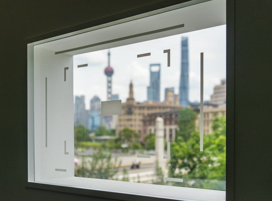 Full Stack Engineer salary in Shanghai - Photo by Declan Sun on Unsplash